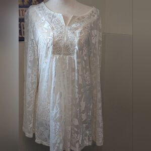 Indigo Soul White Floral Lace Top